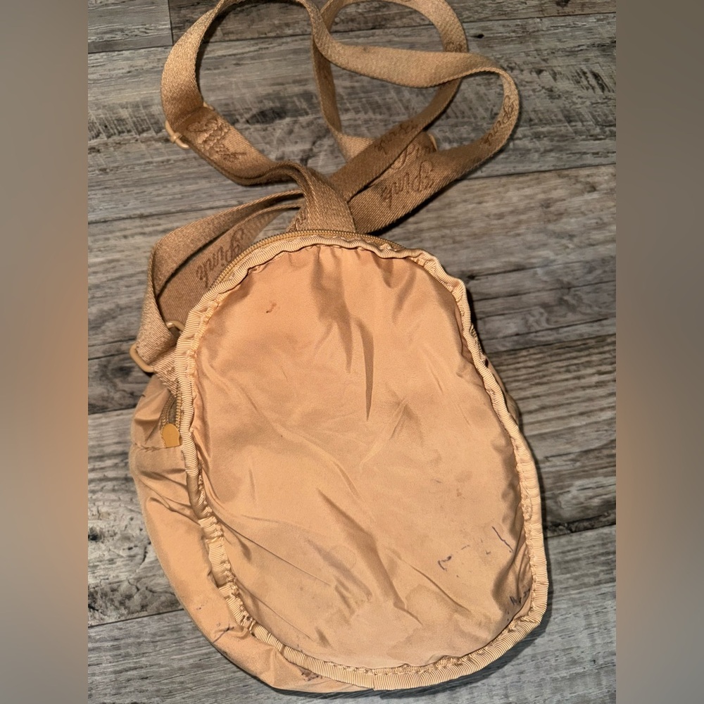 PINK Victoria's Secret Tan Sherpa Bag - Picture 4 of 4